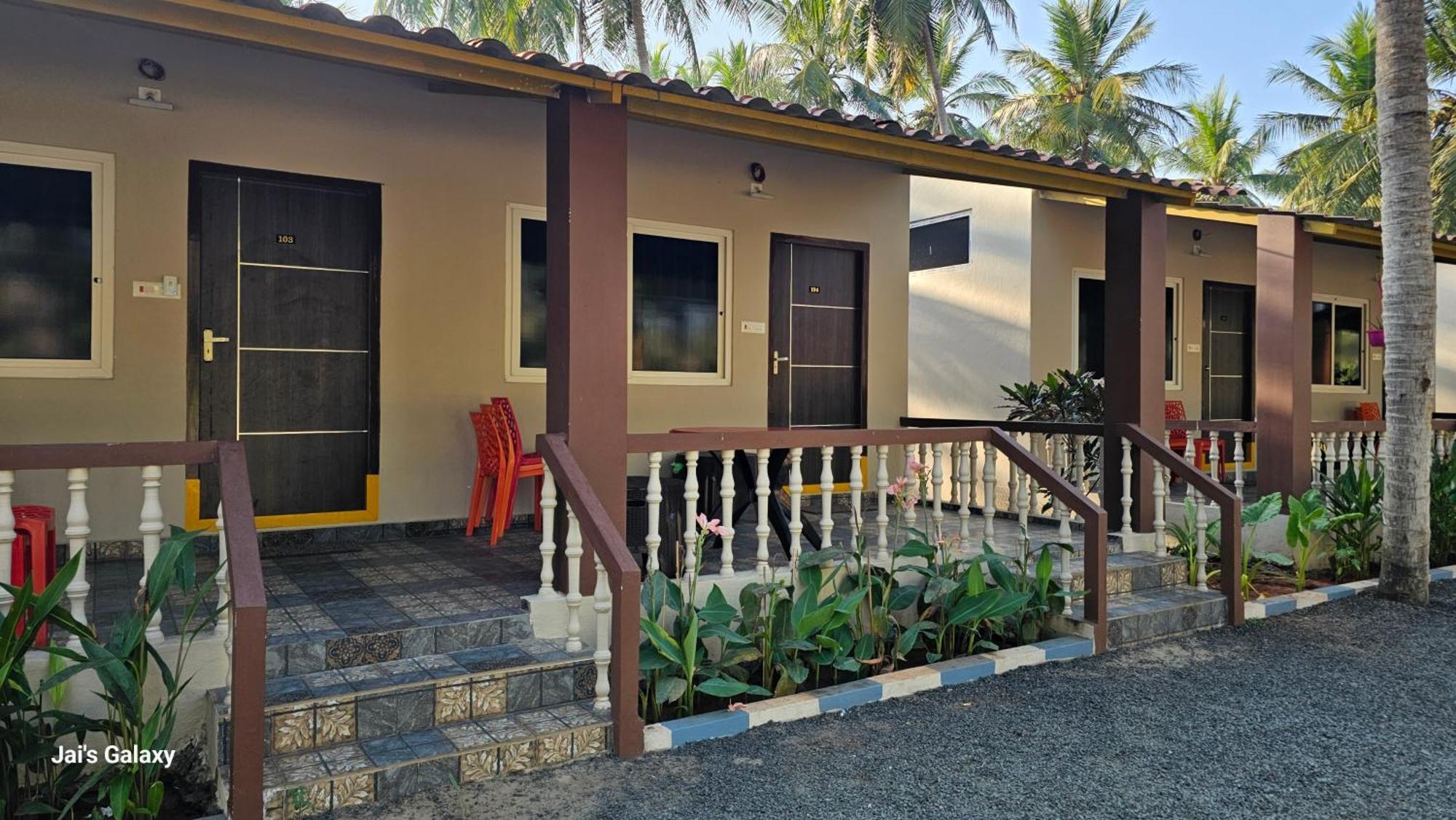 Coastline Beach Resort Perupalem Eksteriør bilde